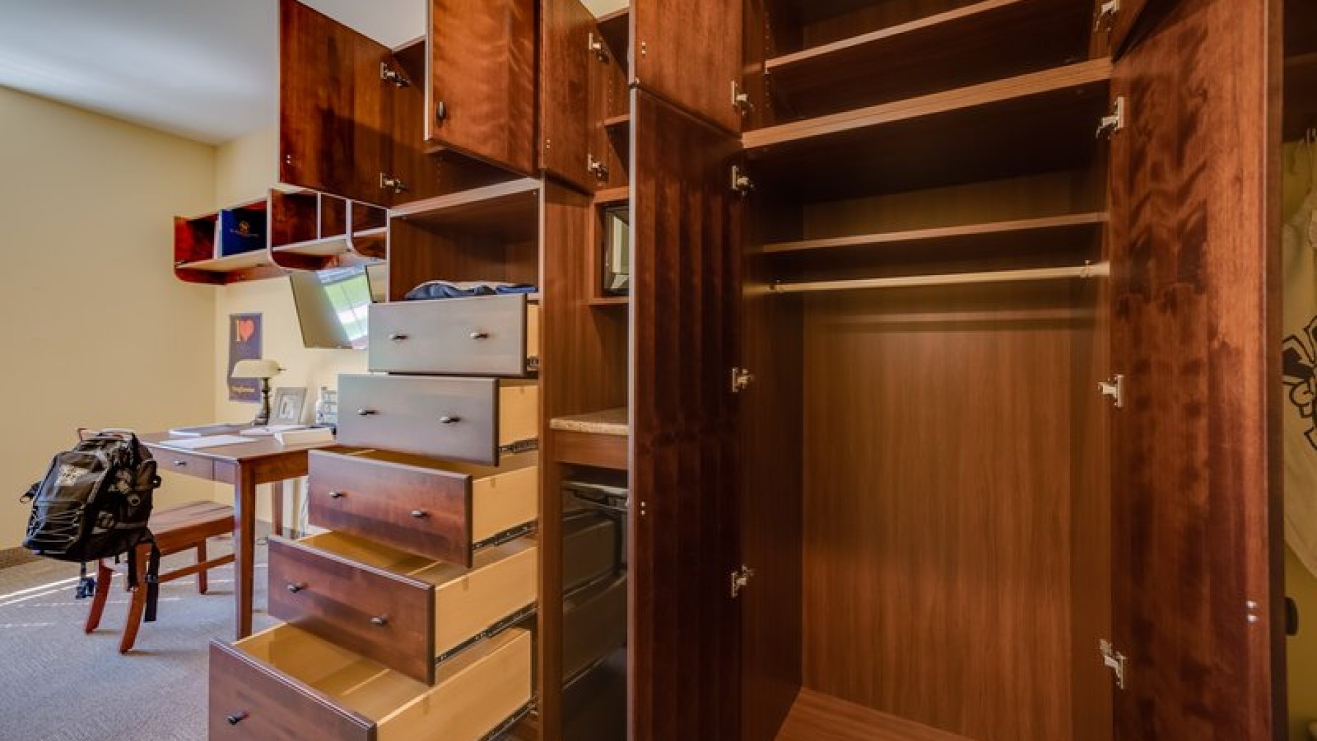 O'Regan/Riley Single suite storage