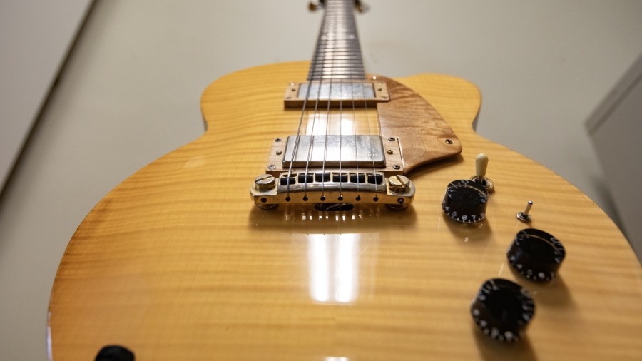 Photo of an electric guitar
