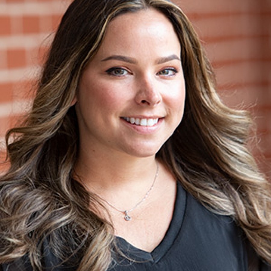 Chrissy Pelrine headshot