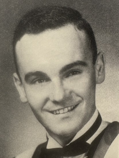 Graduation photo of Kevin Robertson