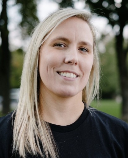 Headshot of Rachel Harrison